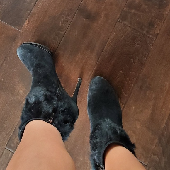 BCBG heel booties - Picture 3 of 7